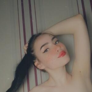 Melaniimoon MYM
