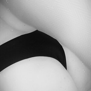 Melanyparis02 MYM