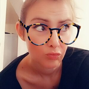 Melanyparis02 MYM