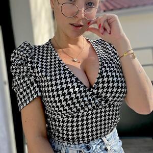 Melinaa-off MYM