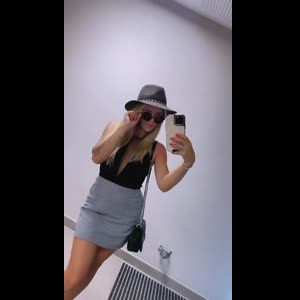 Melinaa-off MYM