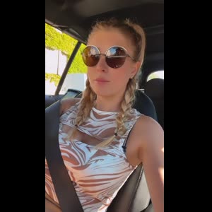 Melinaa-off MYM
