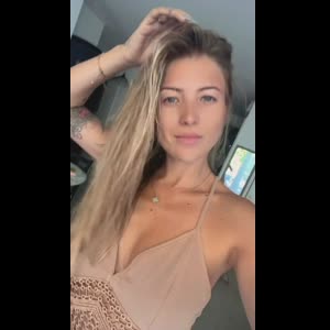 Melinaa-off MYM