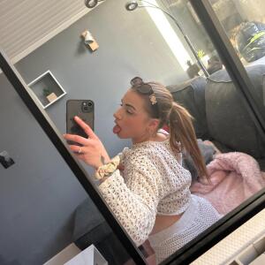 Mia_louve MYM