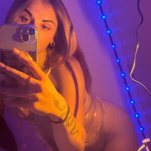 Mia_louve MYM