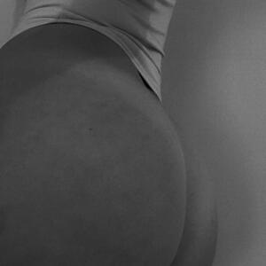 Mia_shy_ni_butts_belles_fesses MYM
