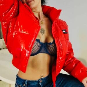 Mia_vibes1978 MYM