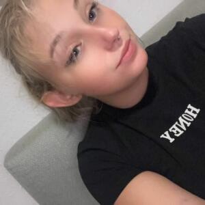Miasophie_e MYM