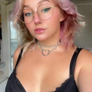 Miasophie_e MYM