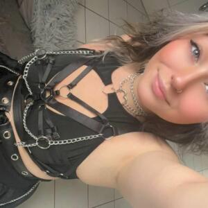 Miasophie_e MYM
