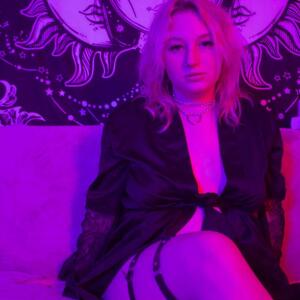 Miasophie_e MYM