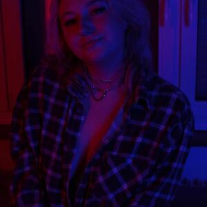 Miasophie_e MYM