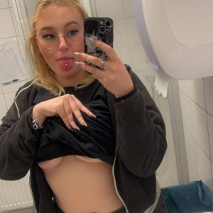 Miasophie_e MYM