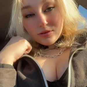 Miasophie_e MYM