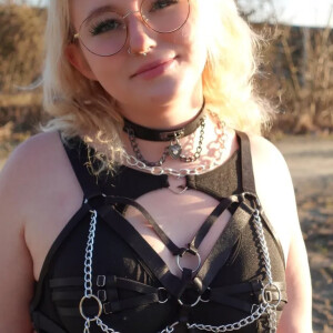 Miasophie_e MYM