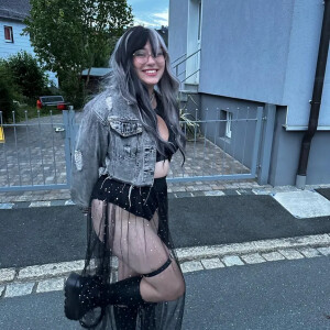 Miasophie_e MYM