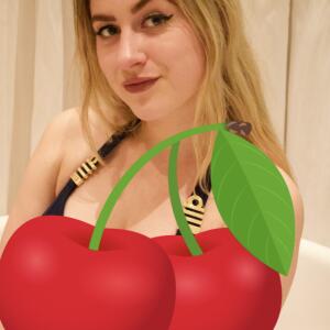 Milenaaxoxo MYM