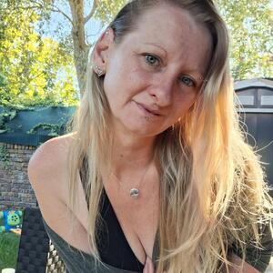 Milf_hot_love MYM