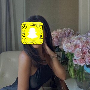 Milla_luxure MYM