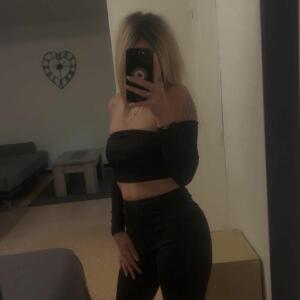 Miniblonde09 MYM