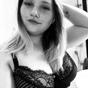 Minniechloe MYM