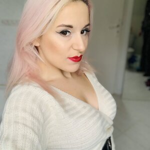 Miss_lou_savage MYM
