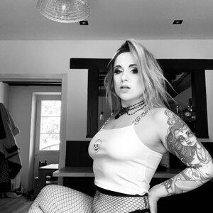Miss_lou_savage MYM