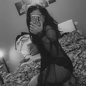 Misspaola_ MYM