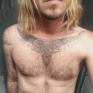 Mister_redflowers MYM