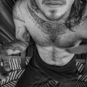 Mister_redflowers MYM