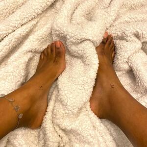 Moena_feet MYM