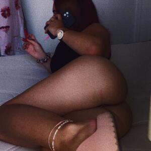 Mona_anderson MYM