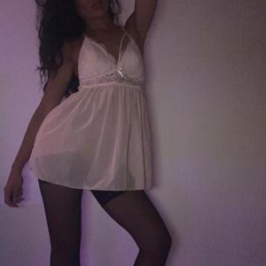 Monica_off MYM