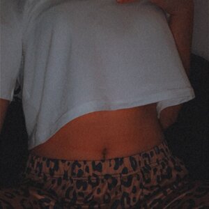 Monica_off MYM