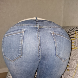Mothercurvy MYM