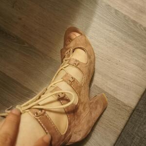 My_beautiful_feet_52 MYM