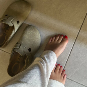 Mysteryfeet13 MYM