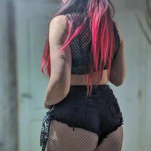 Mystical_lady MYM