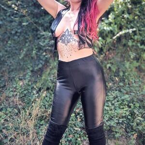 Mystical_lady MYM
