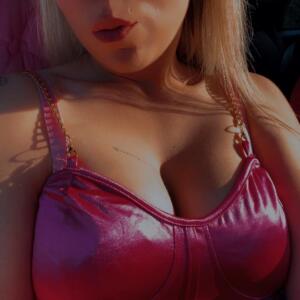 Mzelle-chewiee MYM