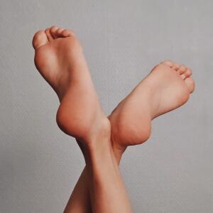 Naeva_feet_ MYM