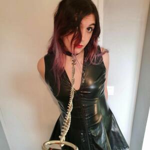 Naomiwytch MYM