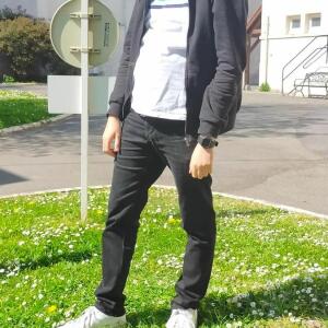 Nicolas531f4 MYM