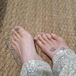 Nina_frenchie_feet MYM