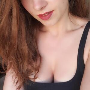 Nina_la_frenchy MYM