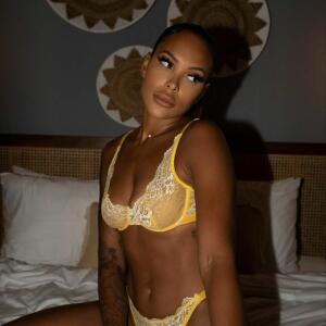 Nina_private_ MYM