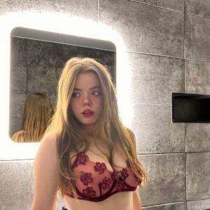 Nina_voya MYM