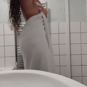 Ninaneedslove MYM