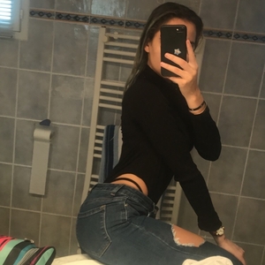 Nini_ MYM
