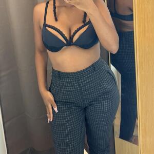 Noelya MYM